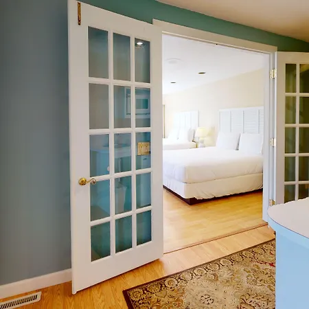 Breezeway Boutique Hotel-2