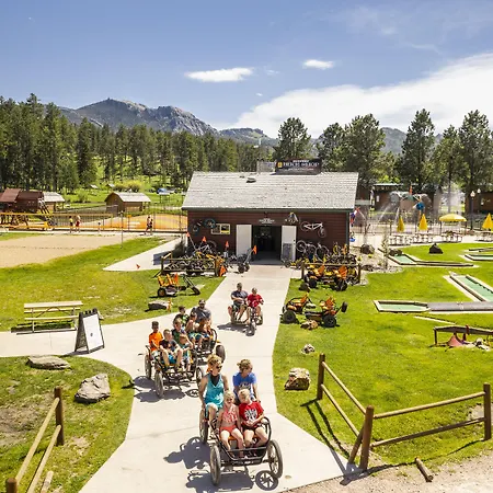 Lodge At Palmer Gulch-2