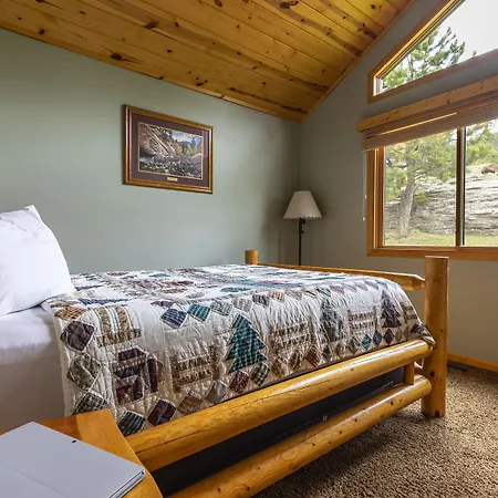 Lodge At Palmer Gulch-3
