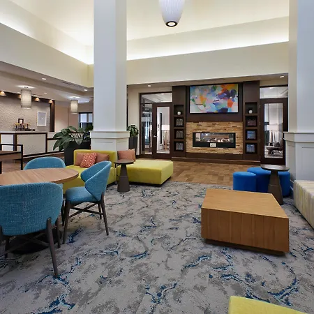 Hilton Garden Inn Akron-3