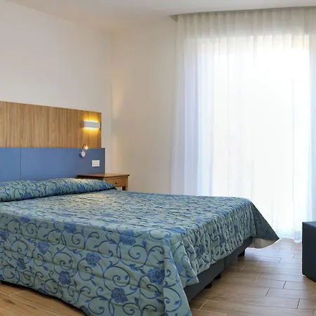 Hotel Marina-3