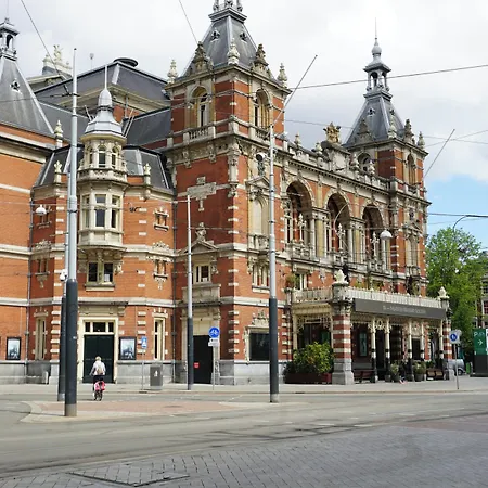 Hotel De Hallen-2