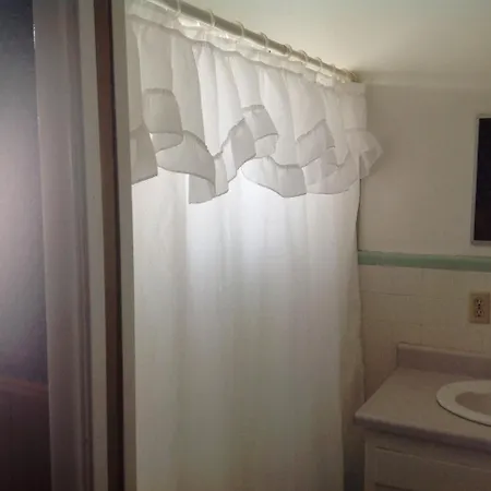 Bridgeport Inn-2