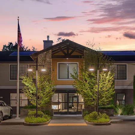 Best Western Plus Stevenson Manor-3