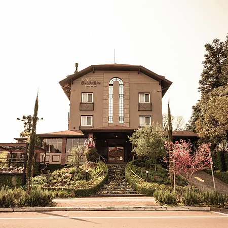 Blumen Hotel Boutique-3
