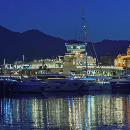 Yacht Club Marina di Loano | UNA Esperienze-3