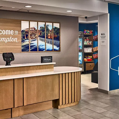 Hampton Inn Pigeon Forge-2