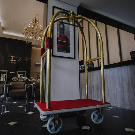 Oscar Hotel Executive-3