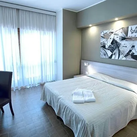 Hotel Scacciapensieri-3