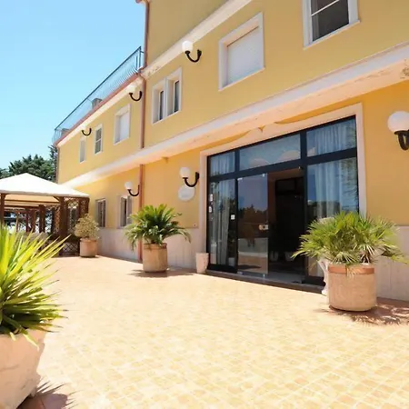 Hotel Garden-3