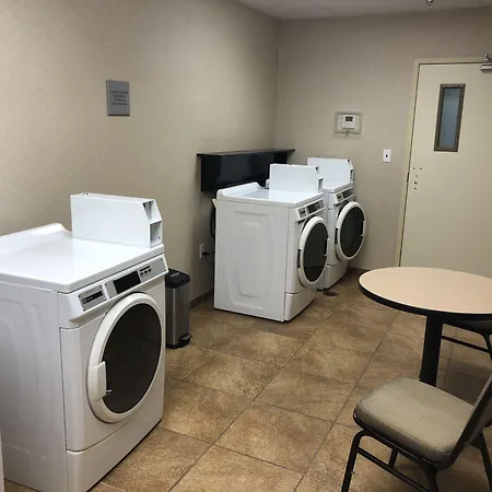 Hampton Inn Sidney-2