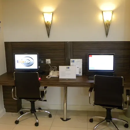Holiday Inn Express Colchester By Ihg-2