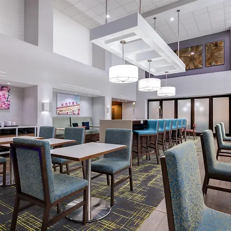 Hampton Inn & Suites Shreveport-2