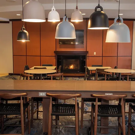 Fairfield Inn & Suites Lewisburg-2