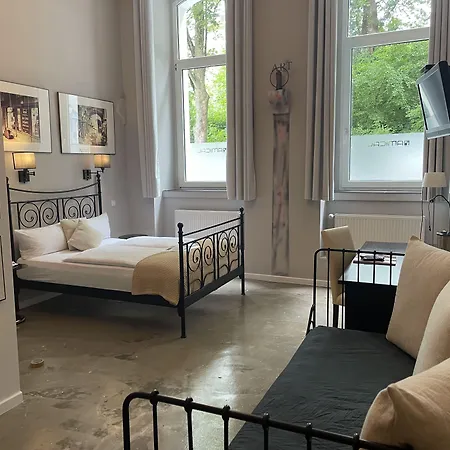 Hotel Amical-3