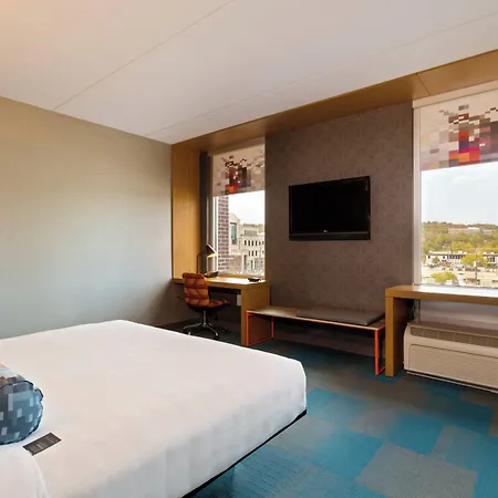 Aloft By Marriott Birmingham Soho Square-3
