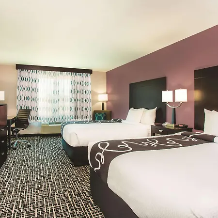 La Quinta By Wyndham Russellville-2