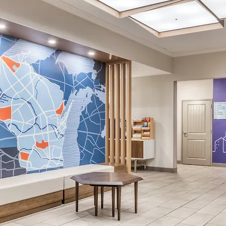 Holiday Inn Express & Suites - Green Bay East By Ihg-2