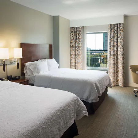 Hampton Inn & Suites Little Rock-Downtown-3