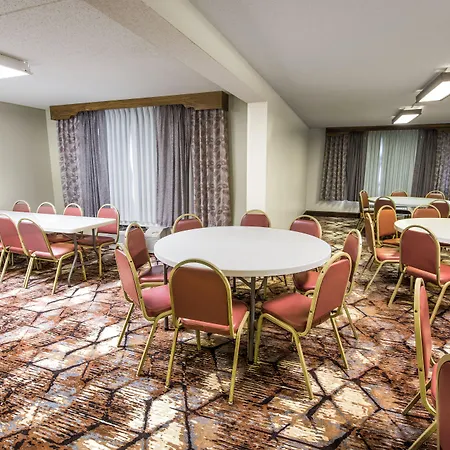 Lodge Of The Ozarks-3