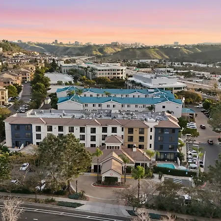 Hilton Garden Inn San Diego Del Mar-3