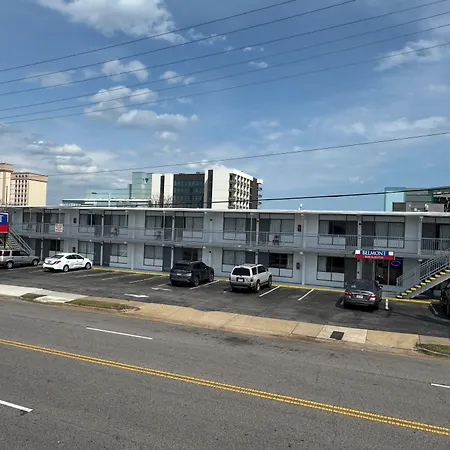 Belmont Inn & Suites Virginia Beach-3
