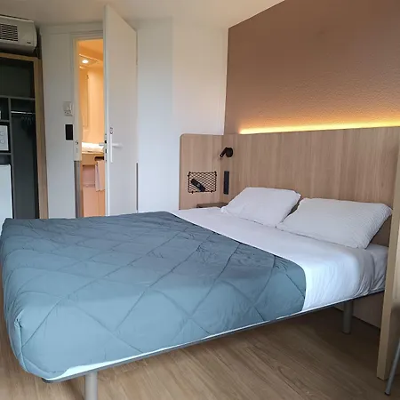 The Originals Access, Hôtel Recouvrance Saintes Ouest (P'tit Dej-Hotel)-2