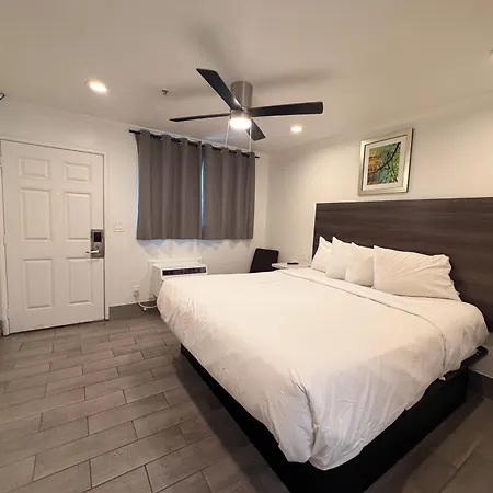 Surfside Stay-2