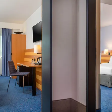 Intercityhotel Frankfurt Airport Terminal 3-2
