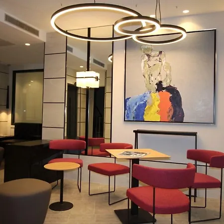 Hotel Charing Cross-3