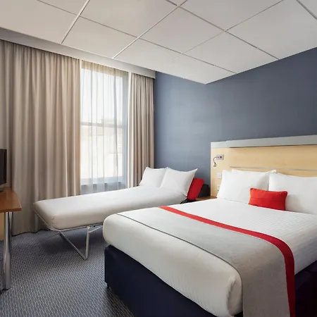 Holiday Inn Express Edinburgh City Centre By Ihg-2