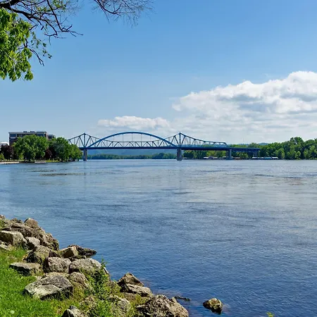 Grandstay Hotel & Suites La Crosse-3