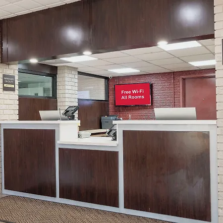 Red Roof Inn Roanoke Rapids-3