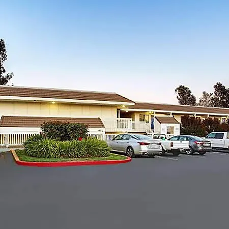 Super 8 By Wyndham Livermore-3