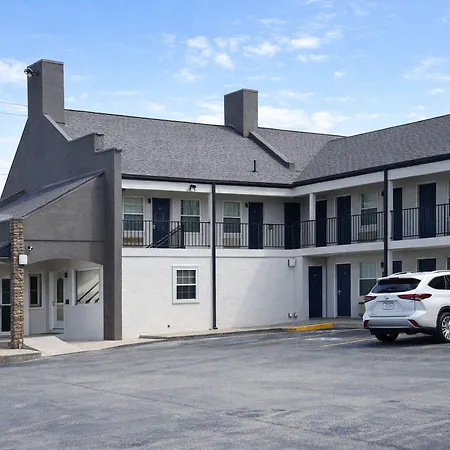 Quarters Inn&Suites-3