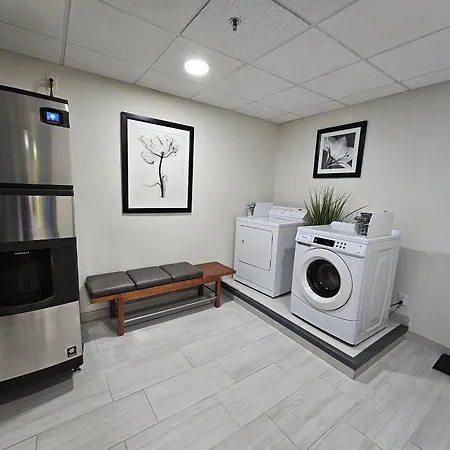 Holiday Inn Express Hotel & Suites Greenville By Ihg-3