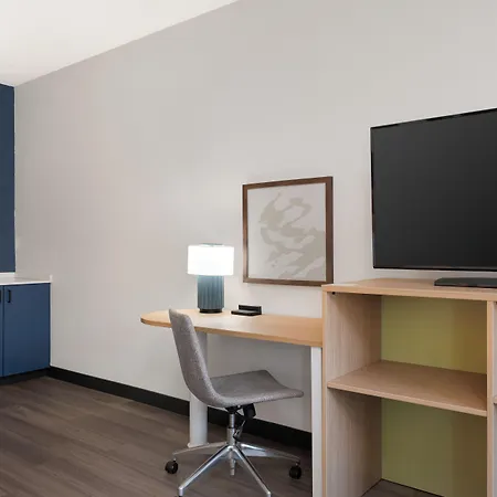 Spark By Hilton Wilmington-3