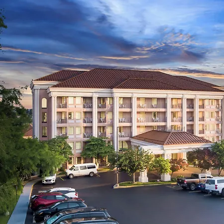 Clarion Inn Branson-2