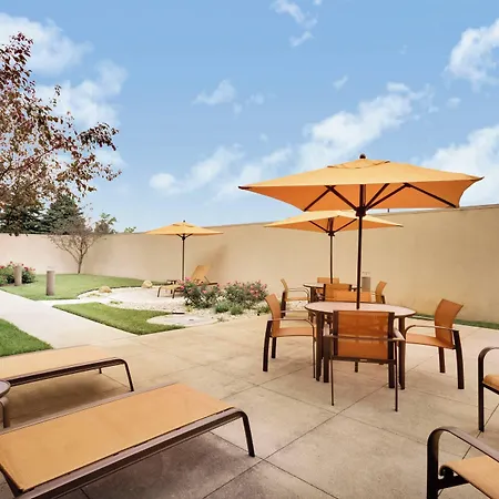 Courtyard By Marriott Dayton Beavercreek-3