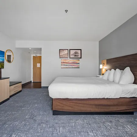 Hotel Avisa Downtown-3