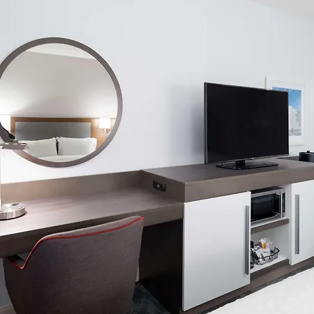 Hampton Inn Philadelphia Center City-Convention Center-3
