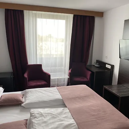 Hotel Montree-2