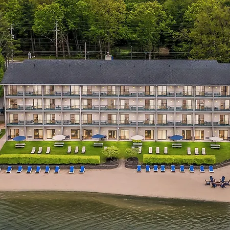 Beachfront Hotel Houghton Lake-2