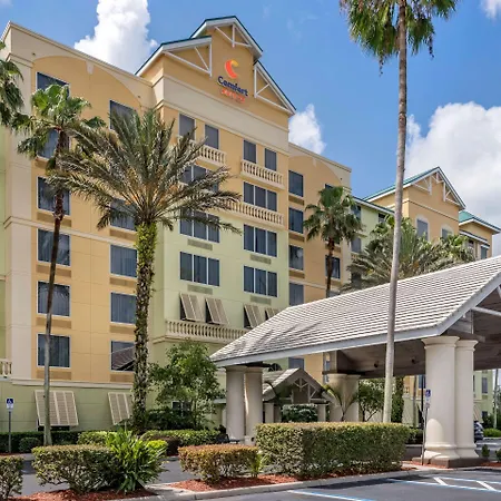 Comfort Suites Maingate East-2
