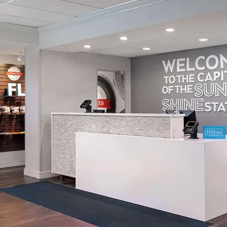 Hampton Inn Tallahassee-Central-3