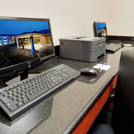 Holiday Inn Express & Suites Smithfield - Providence By Ihg-3