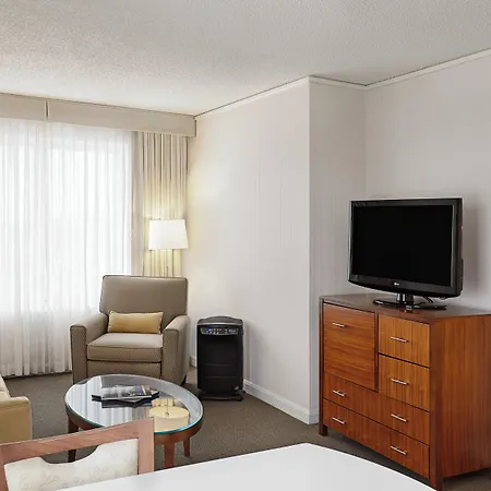 Intercontinental Suites Hotel Cleveland By Ihg-2