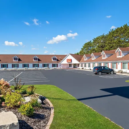 Econo Lodge Inn & Suites Eau Claire South-2