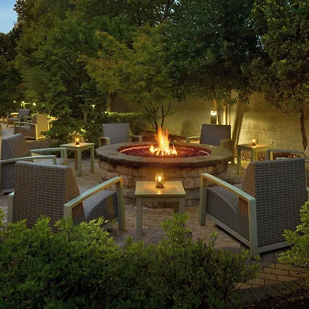 Courtyard By Marriott Frederick-2