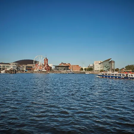 Holiday Inn Express Cardiff Bay By Ihg-3